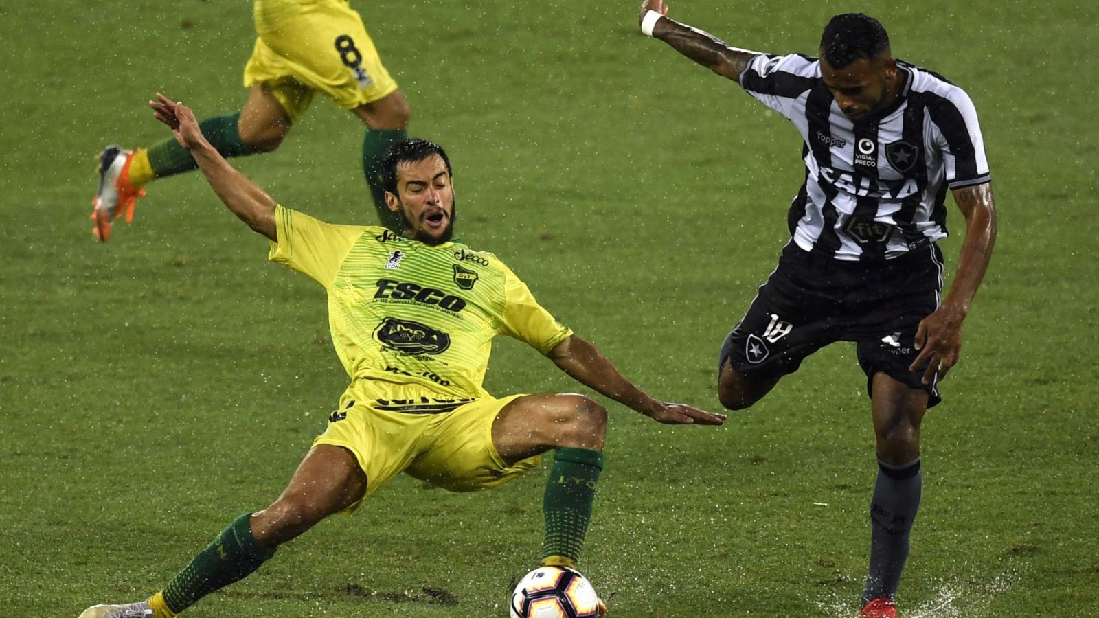 Defensa y Justicia vs Vasco da Gama, 7h30 ngày 27/11: Điệu Samba lạc nhịp Defensa y Justicia vs Vasco da Gama, 7h30 ngày 27/11: Điệu Samba lạc nhịp