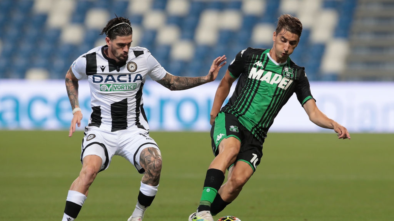 Sassuolo vs Udinese (2h45 7/11): Hạ sát “Ngựa vằn” Sassuolo vs Udinese (2h45 7/11): Hạ sát “Ngựa vằn”