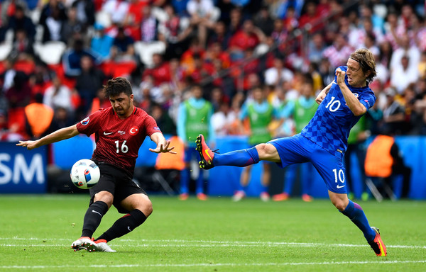 Thổ Nhĩ Kỳ vs Croatia (0h45 12/11): Tin v&agrave;o sức trẻ