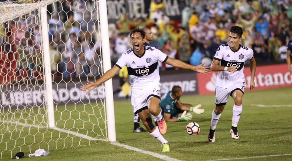 Olimpia Asuncion vs 12 de Octubre, 5h15 ngày 12/11: Đối thủ cứng đầu