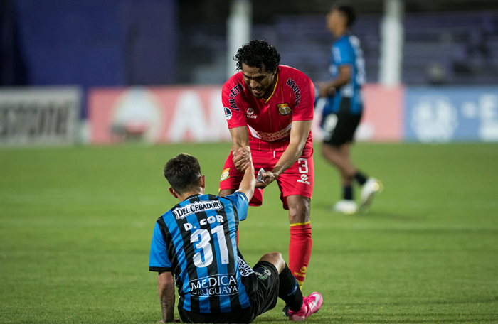 Plaza Colonia vs Liverpool, 1h ngày 10/11: Cái tên nói lên tất cả