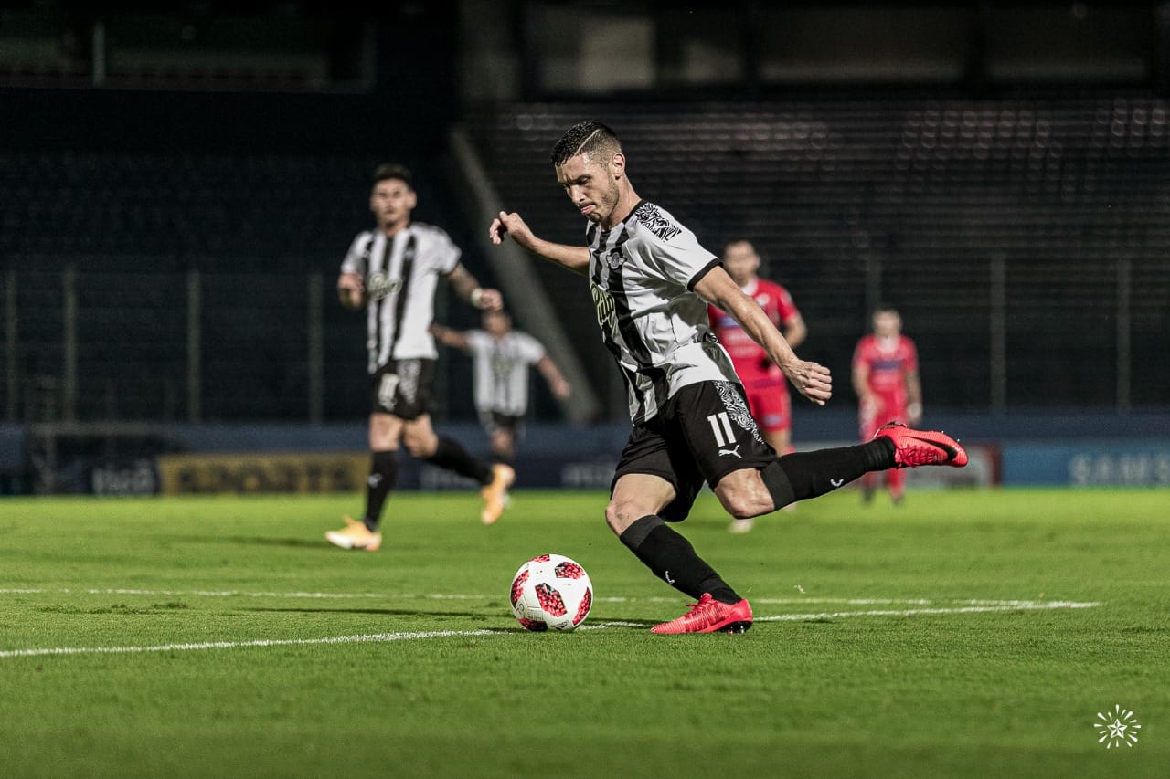 Jorge Wilstermann vs Libertad, 7h30 ngày 3/12: Khách đi tiếp