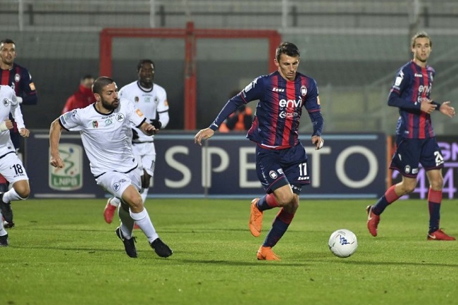 Crotone vs Spezia, 21h00 ngày 12/12: Tân binh tái ngộ
