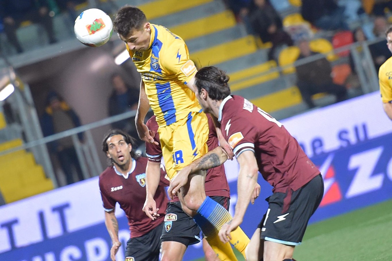 Frosinone vs Salernitana, 3h ngày 19/12: Bất phân thắng bại Frosinone vs Salernitana, 3h ngày 19/12: Bất phân thắng bại