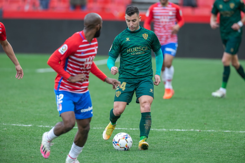 Huesca vs Levante (1h45 23/12): Tin vào tân binh