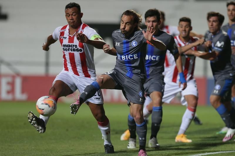 Universidad Catolica vs CA River Plate, 7h30 ngày 4/12: Vé đã có chủ