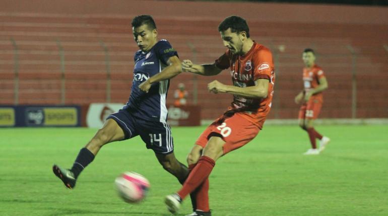 Real Santa Cruz vs Royal Pari, 2h ngày 25/12: Nuôi mộng vô địch