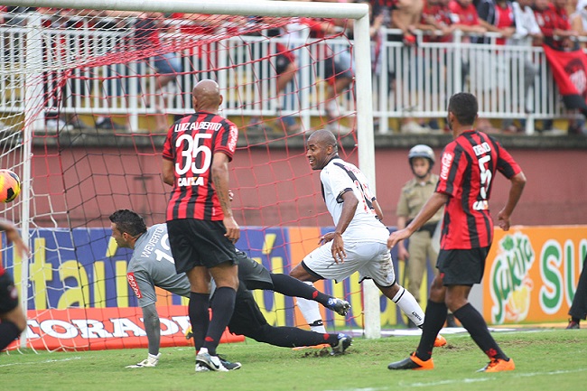 Atletico Paranaense vs Vasco da Gama, 4h15 ngày 28/12: Nỗ lực trụ hạng
