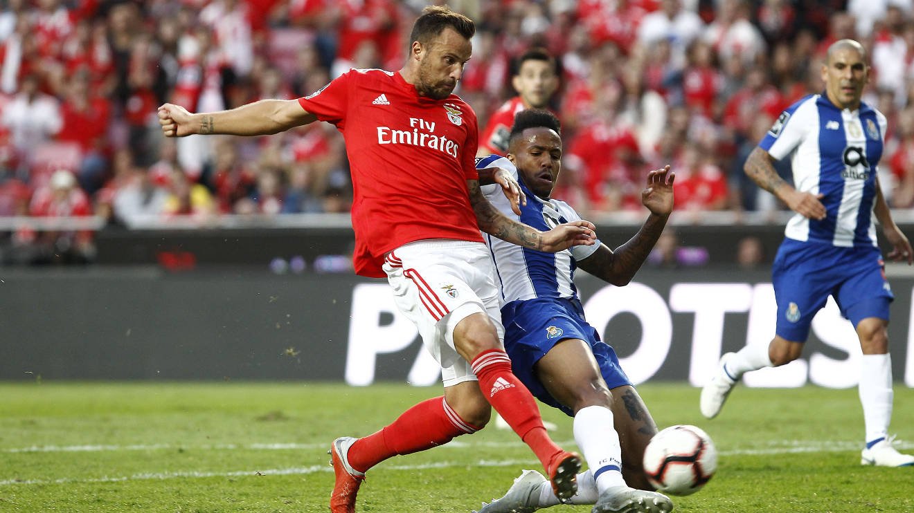 Benfica vs Portimonense, 1h ngày 30/12: Thêm một cú vấp