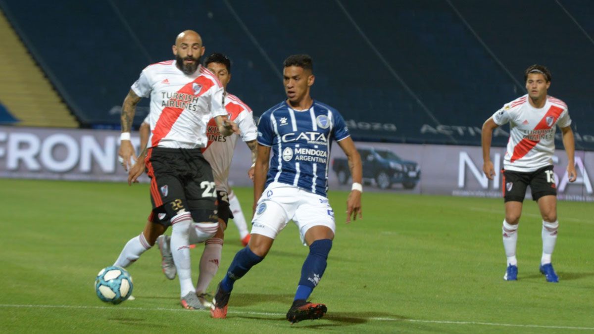 River Plate vs Godoy Cruz, 7h30 ngày 6/12: Chủ nhà dưỡng sức