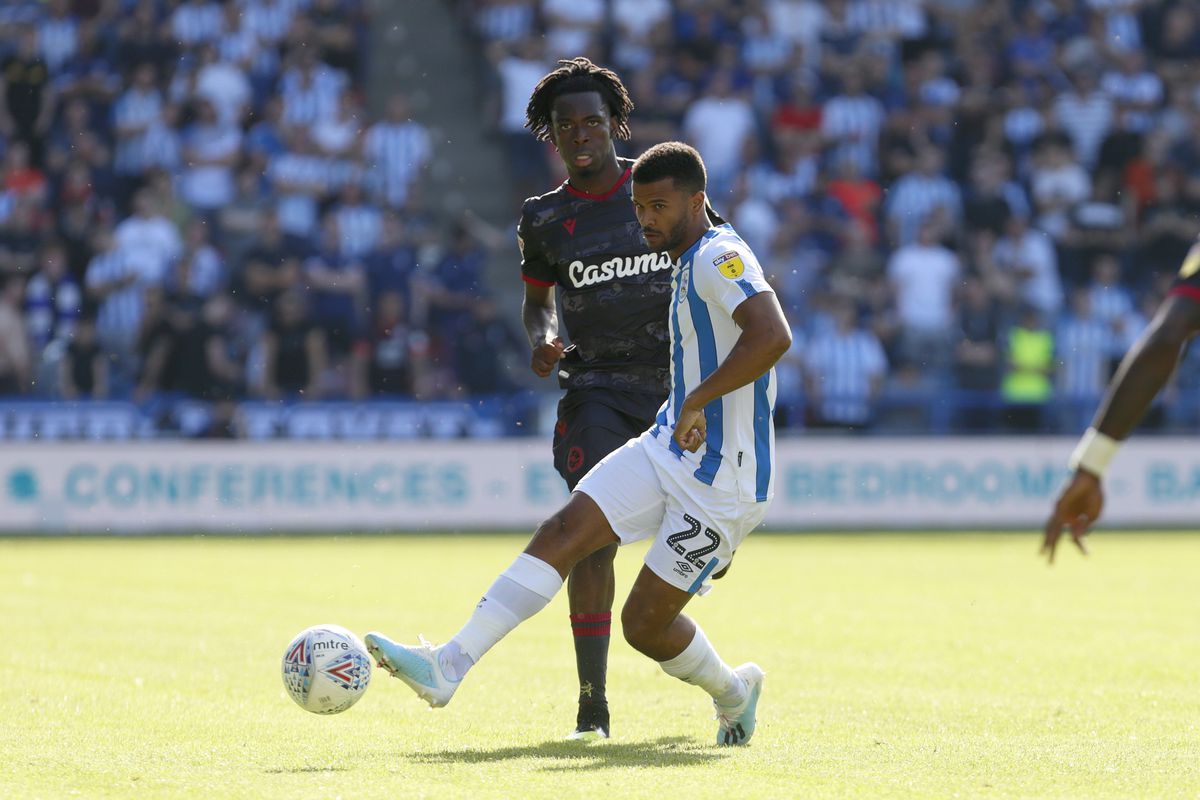 Huddersfield vs Reading, 22h ngày 2/1: Vượt qua nghịch cảnh