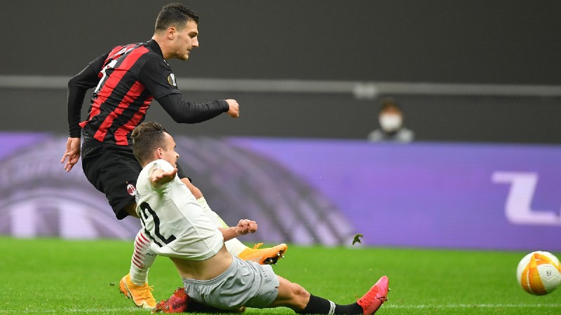 Sparta Praha vs Milan (3h 11/12): Hướng tới ngôi đầu