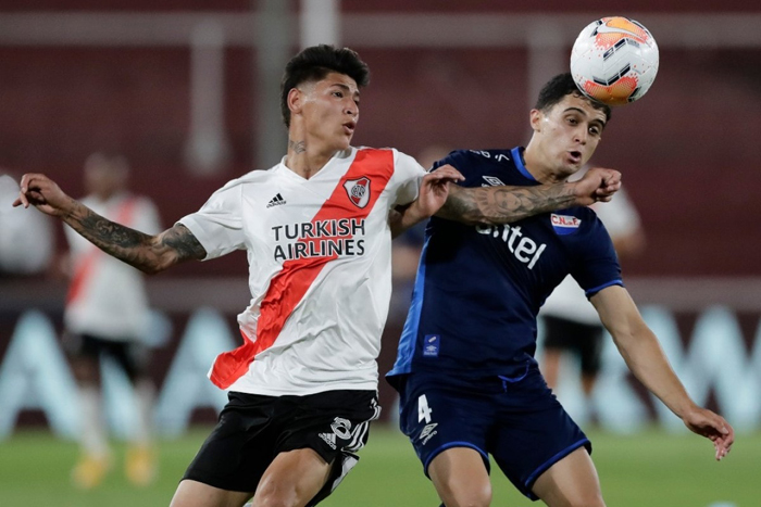 Nacional vs River Plate, 7h30 ngày 18/12: Khách vào bán kết? Nacional vs River Plate, 7h30 ngày 18/12: Khách vào bán kết?