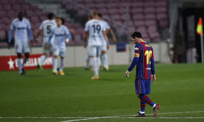 Valencia vs Sevilla (23h30 22/12): Mestalla khó hoan ca Valencia vs Sevilla (23h30 22/12): Mestalla khó hoan ca