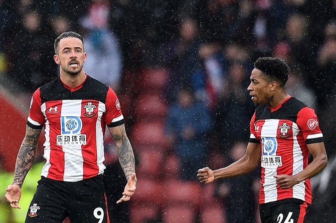 Kết quả Southampton 1-2 Burnley: Chen ch&acirc;n v&agrave;o Top 10