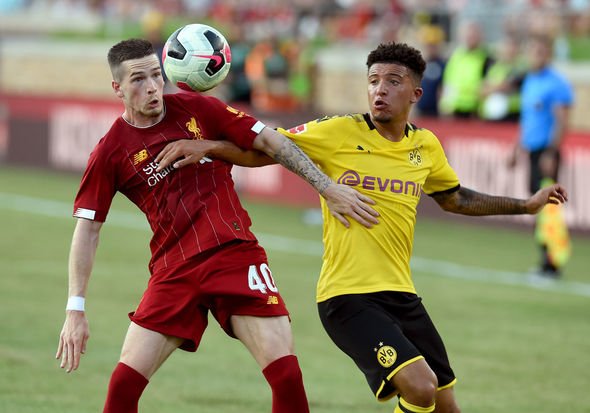 Jurgen Klopp yêu cầu học trò lôi kéo Jadon Sancho Jurgen Klopp yêu cầu học trò lôi kéo Jadon Sancho