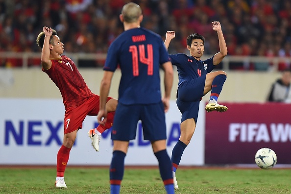 Báo Thái Lan hé lộ lý do Muangthong theo đuổi Tuấn Anh, Hùng Dũng