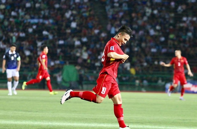 Ngân Thị Vạn Sự và Nguyễn Quang Hải có xuất phát điểm trùng hợp lạ kỳ