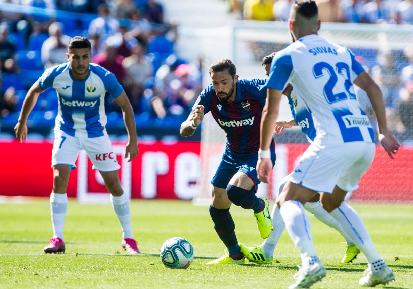 Levante 2-0 Leganes: Mayoral v&agrave; Rochina nhấn ch&igrave;m Leganes