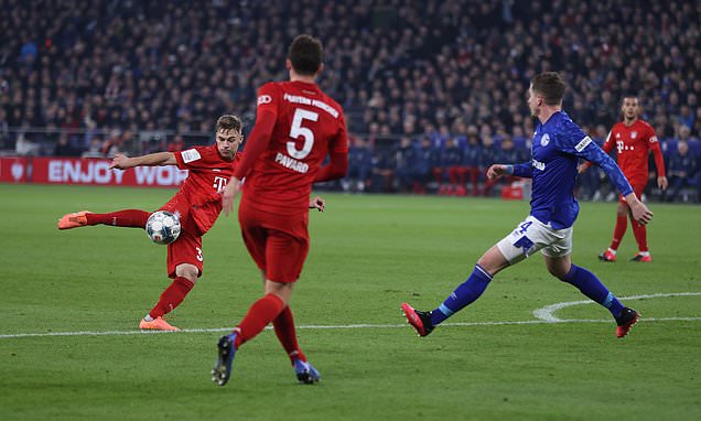 Bayern đứng trước nguy cơ thi đấu trên sân nhà không có khán giả