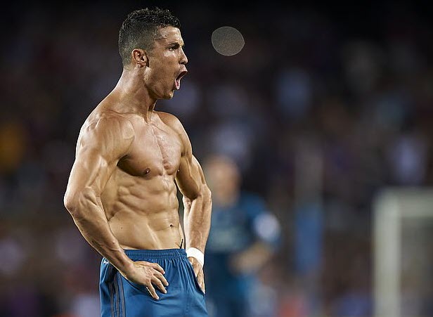 Rooney tiết lộ cách giúp bạn thân Ronaldo trở thành ngôi sao số 1 thế giới