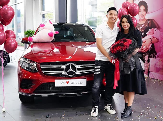Quang Hải và sao nội nào đang sở hữu dòng Mercedes-Benz?