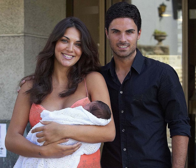 HLV Mikel Arteta chỉ cần uống 2 loại thuốc đã chiến thắng Covid-19