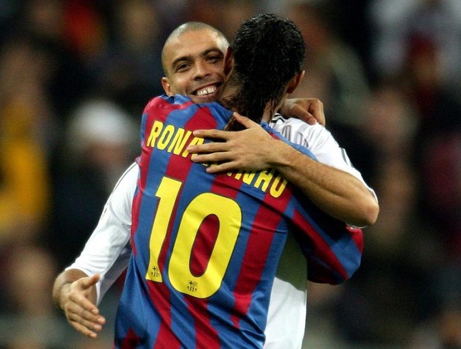 Rô béo chúc mừng sinh nhật Rô vẩu