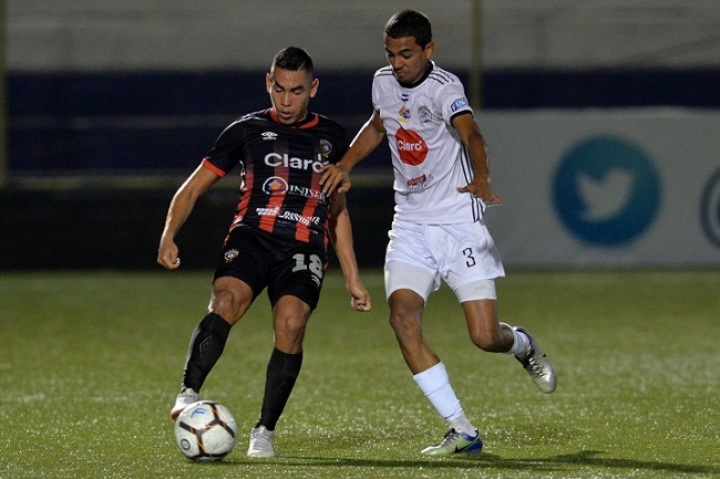 Walter Ferretti vs Las Sabanas, 5h 16/4: Nuôi hy vọng mong manh