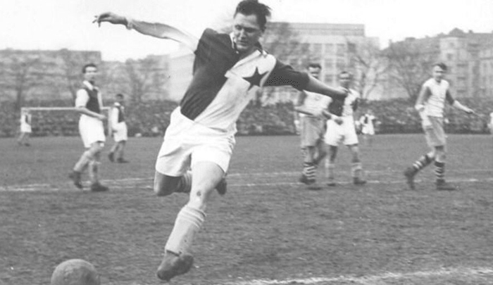 Top cầu thủ ghi bàn nhiều nhất lịch sử bóng đá thế giới