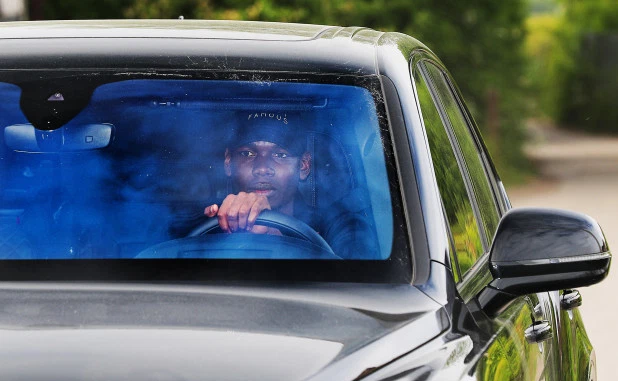 9 cầu thủ MU trở lại sân tập Carrington