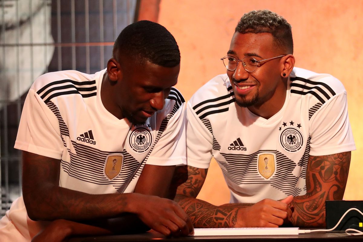 Bayern Munich bán Jerome Boateng cho Chelsea với giá rẻ như cho