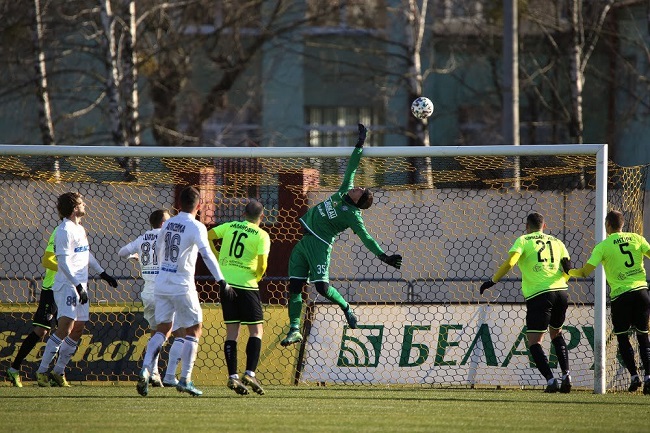 Belshina (R) vs Slavia Mozyr (R), 18h00 ngày 29/5: Khác biệt sân nhà