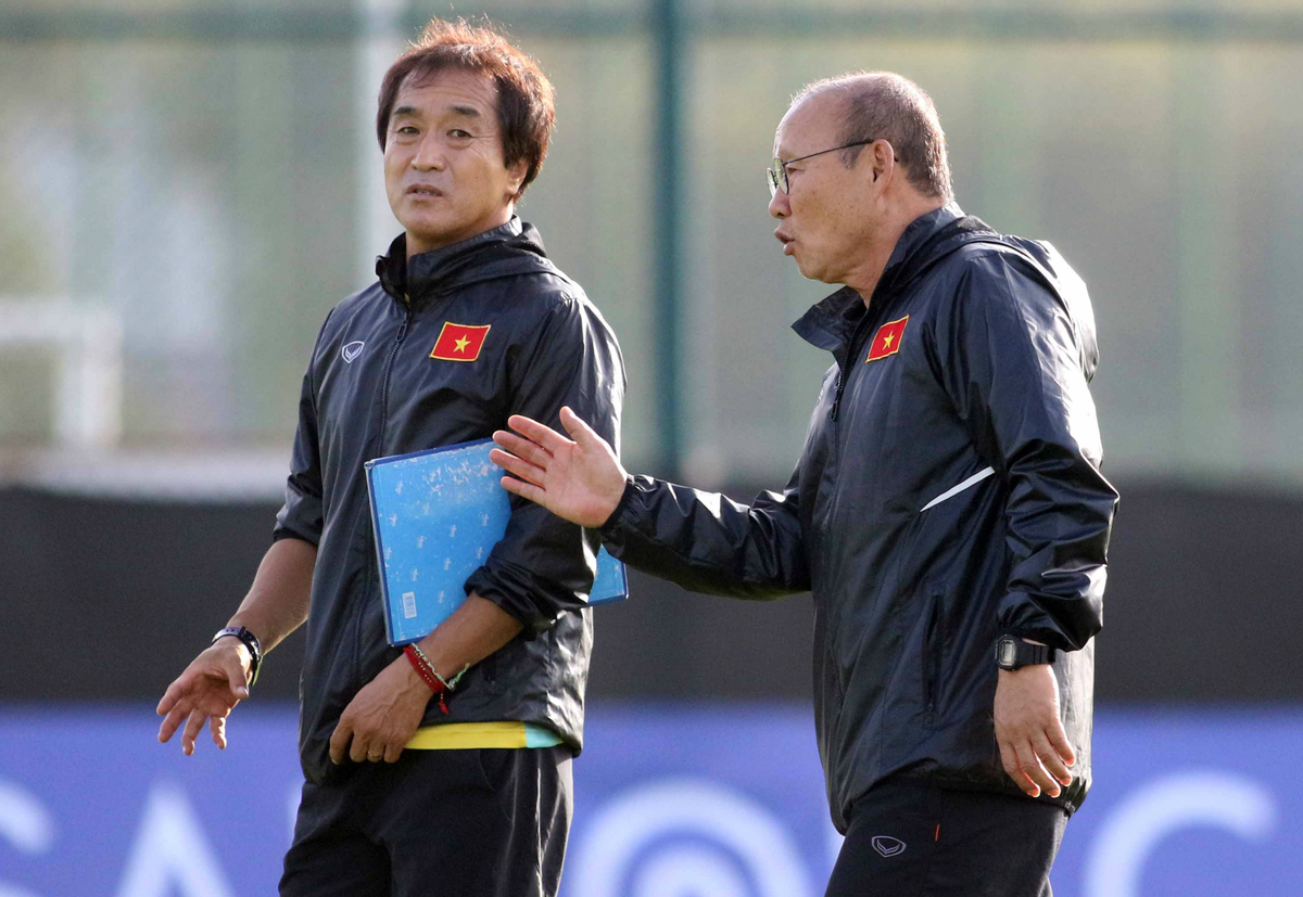 HLV Park Hang Seo sẽ đi vào “lối mòn” nếu làm việc tại V-League