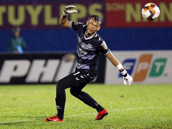 Thủ môn Tấn Trường nhận lương bao nhiêu ở Hà Nội FC?