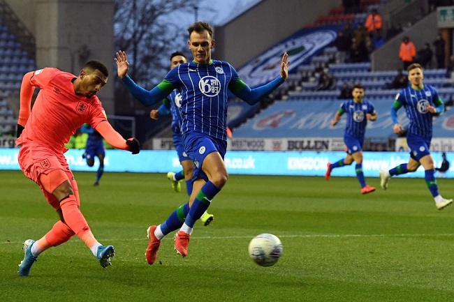 Huddersfield vs Wigan, 21h00 ngày 20/6: Khách lợi về tâm lý