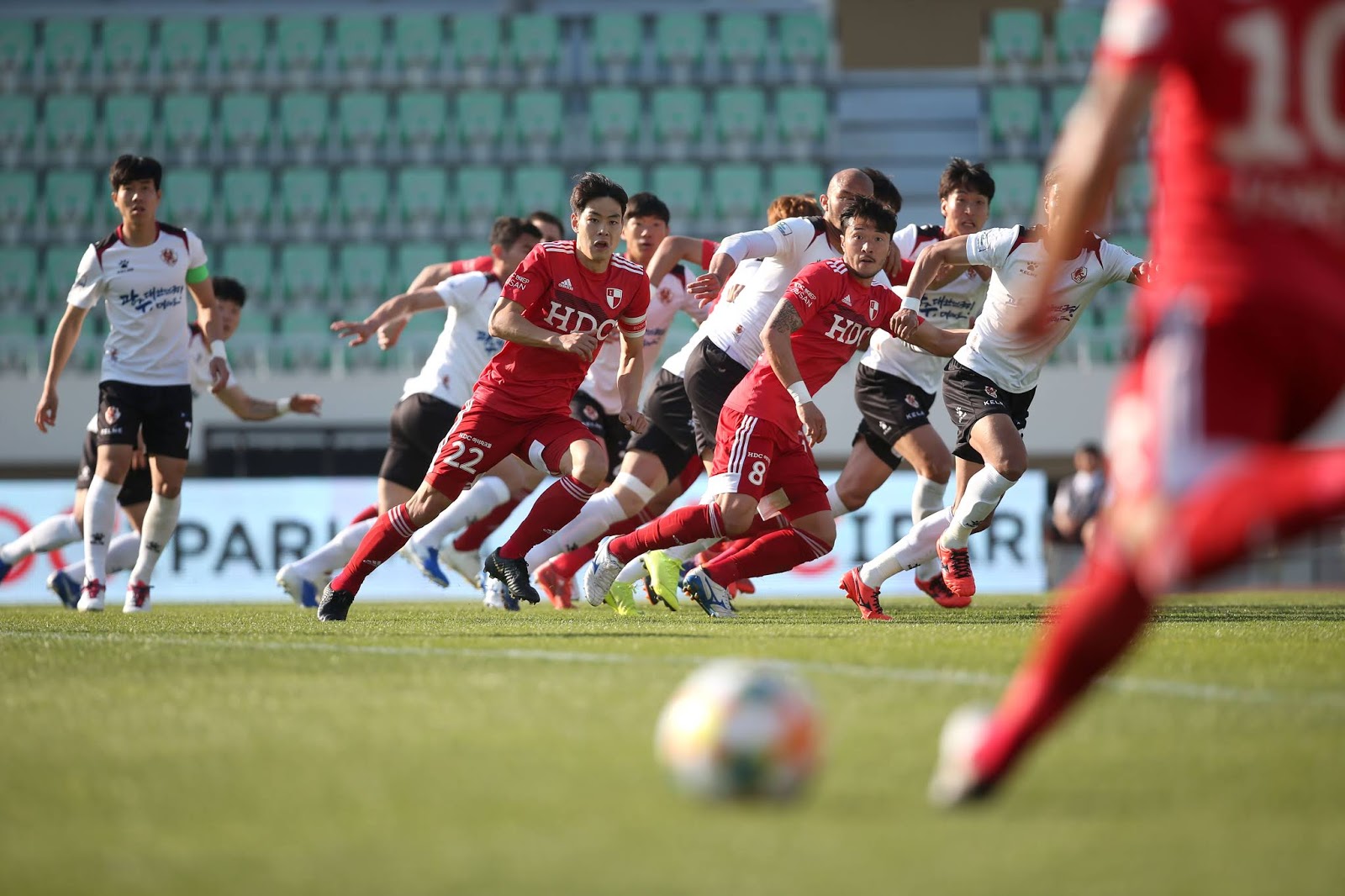 Busan IPark vs Gwangju, 16h ngày 18/7: Đòi nợ