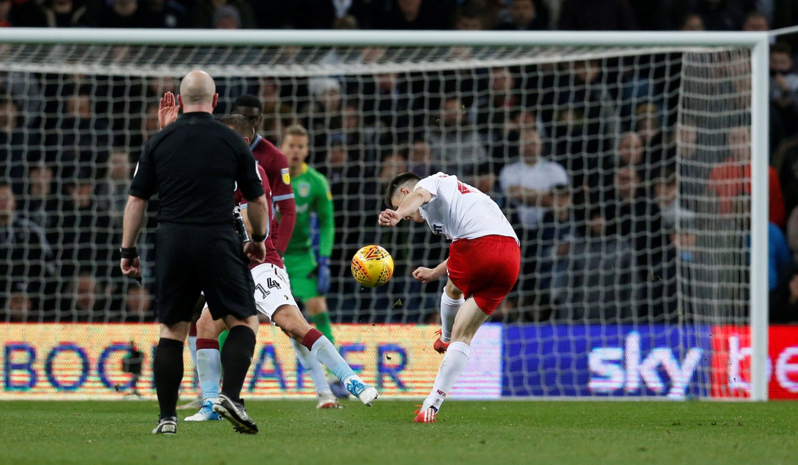 Preston vs Nottingham Forest, 21h ngày 11/7: Bảo vệ Top 6