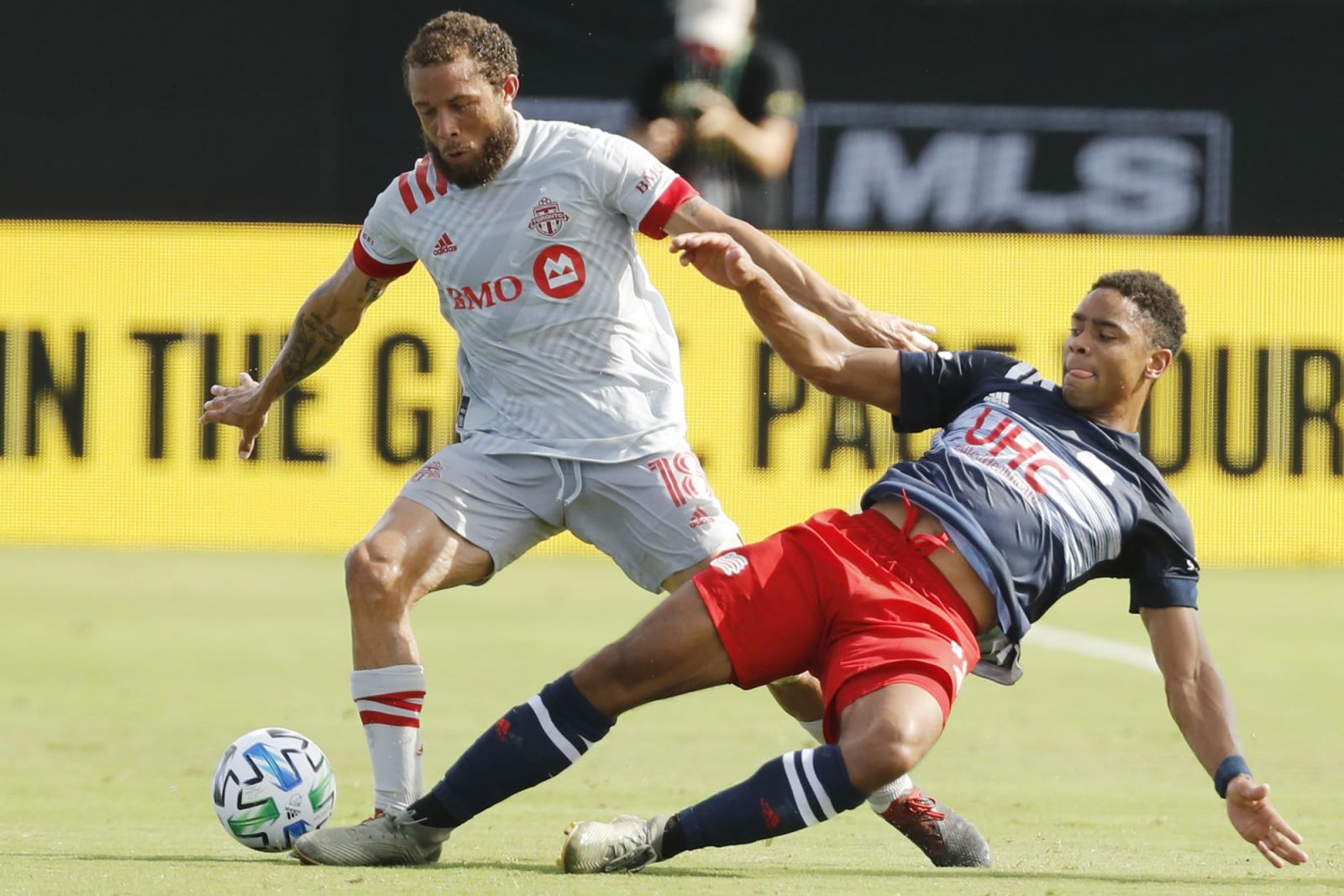 New England vs Toronto, 06h30 ngày 8/10: Cái dớp khó tránh