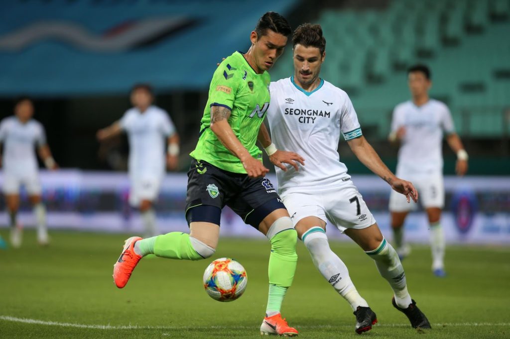 Seongnam Ilhwa vs Jeonbuk Hyundai, 17h ngày 26/8: Cầm chân nhà vô địch