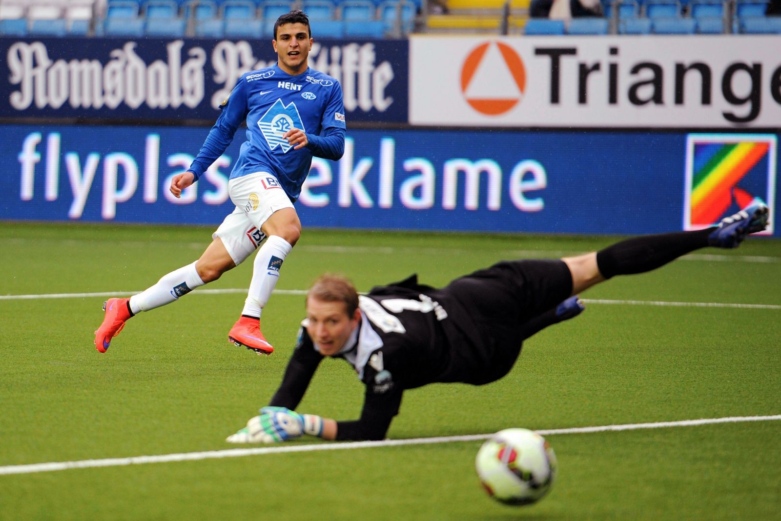 Celje vs Molde, 23h ngày 26/8: Chủ nhà dừng bước Celje vs Molde, 23h ngày 26/8: Chủ nhà dừng bước