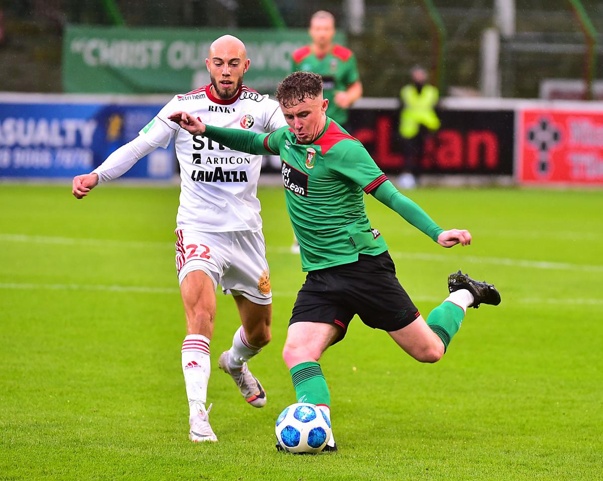 Motherwell vs Glentoran Belfast, 1h45 ngày 28/8: Cắt mạch bất thắng Motherwell vs Glentoran Belfast, 1h45 ngày 28/8: Cắt mạch bất thắng