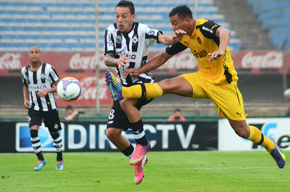 Penarol vs Mvo Wanderers, 6h ngày 31/8: Chia điểm nhạt nhòa Penarol vs Mvo Wanderers, 6h ngày 31/8: Chia điểm nhạt nhòa