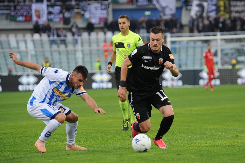 Ascoli vs Pescara, 03h00 ngày 05/12: Chủ nhà lao dốc