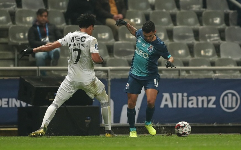 Vitoria Guimaraes vs Porto, 04h00 ngày 30/12: Vị thế ông lớn