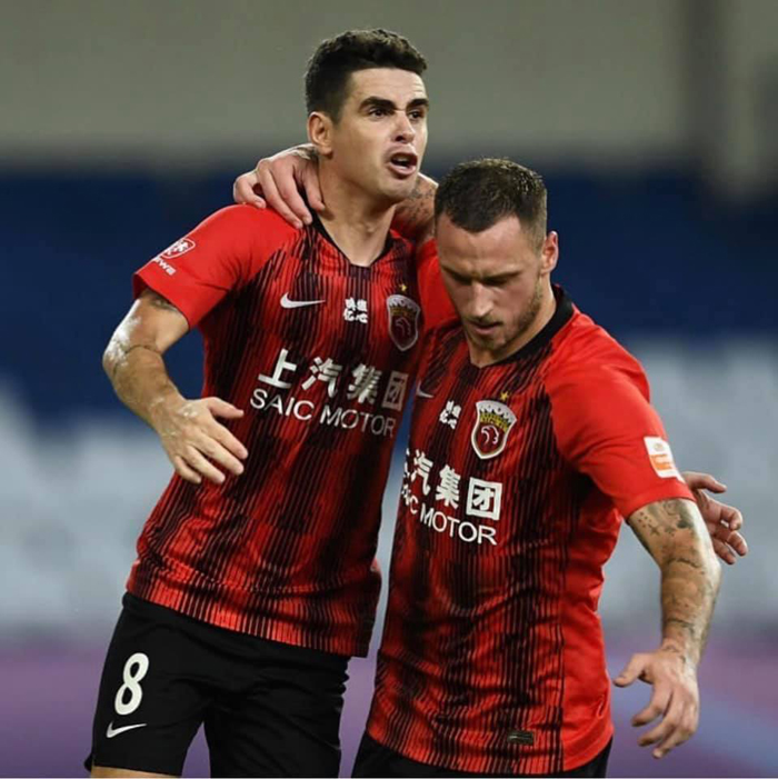 Shanghai SIPG vs Chongqing Lifan, 17h ngày 26/8: Hết khó chịu?