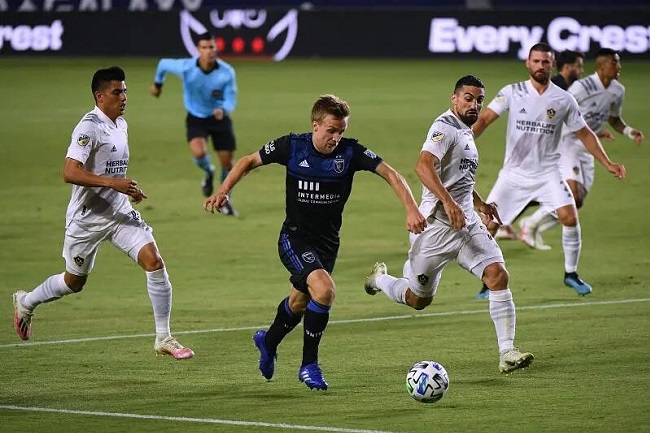 SJ Earthquakes vs LA Galaxy, 10h00 ng&agrave;y 14/9: Hướng tới Top 3