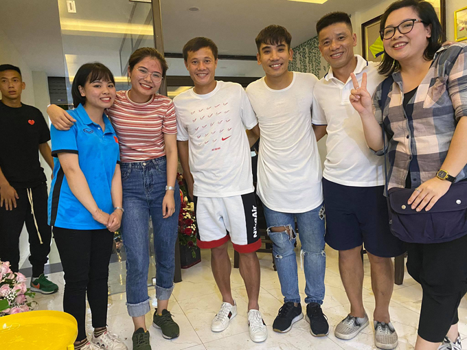 Vị bác sỹ U23 Việt Nam đa tài và đứa con tinh thần vạn người mê