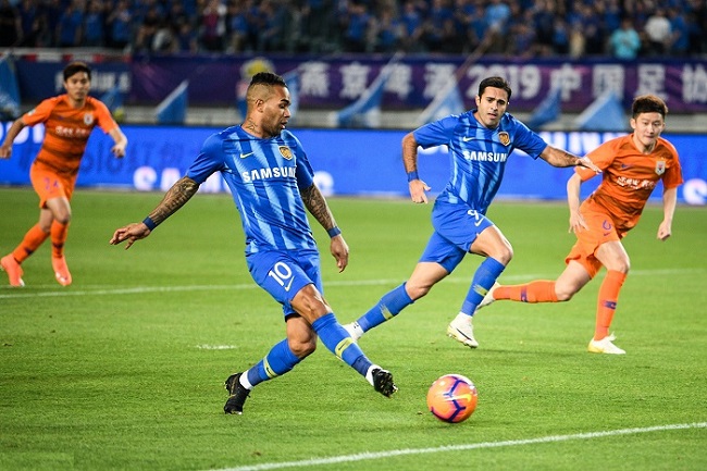 Shandong Luneng vs Jiangsu Suning, 19h00 ngày 3/9: Hướng đến ngôi đầu