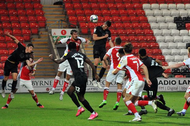 Fleetwood Town vs Everton (1h45 24/9): Chiến thắng dễ dàng